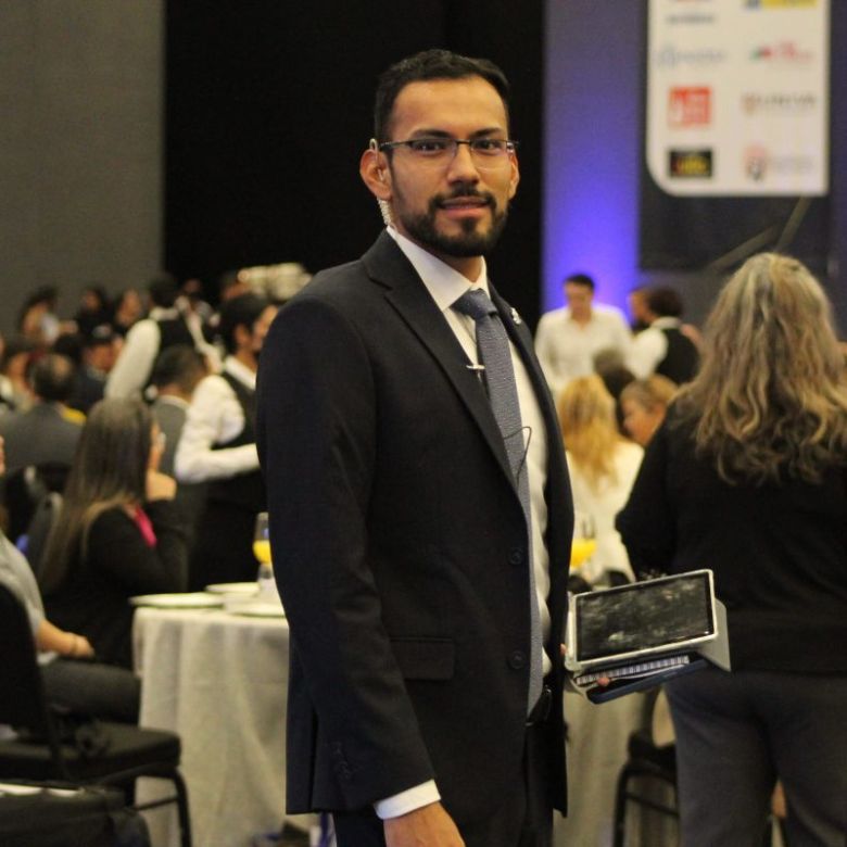 Jonatan Saucedo T.